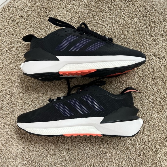 PRICE NOW FIRM WORN ONCE Women’s Adidas Boost Shoes Size 6 - Picture 5 of 5